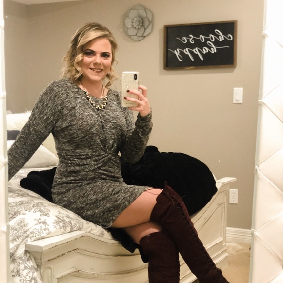 Meet Your Seller! 🌷💝👑 - Picture 5 of 5